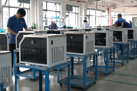 不只是脱水那么简单，深度揭秘小型真空冷冻干燥机背后的科学原理